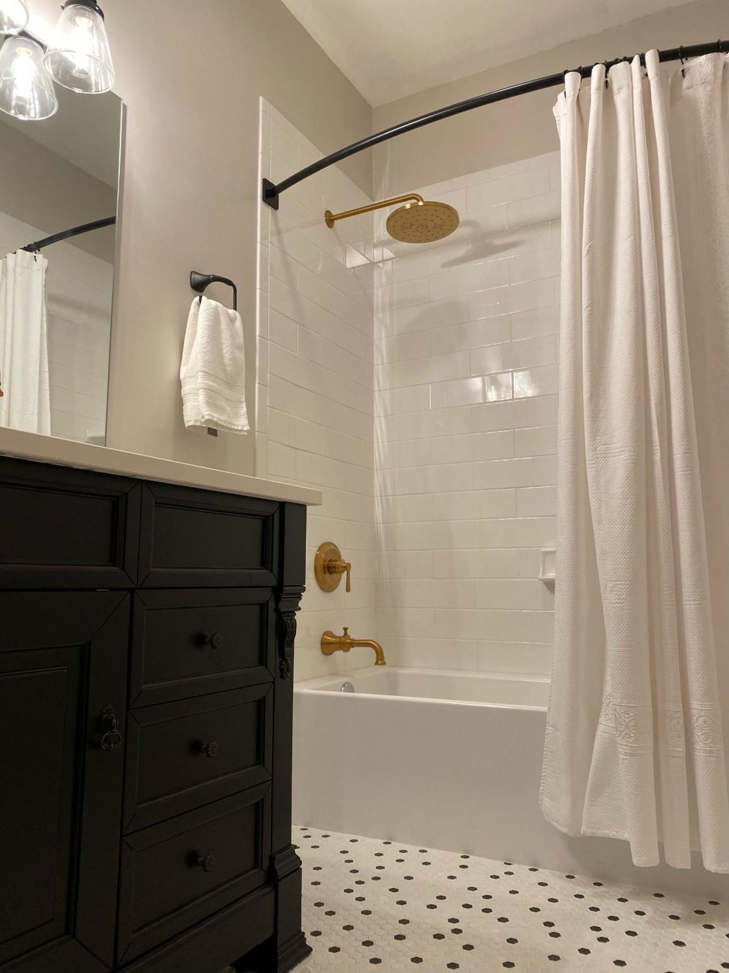 The Vine Bed & Breakfast, Llc Dundee Esterno foto