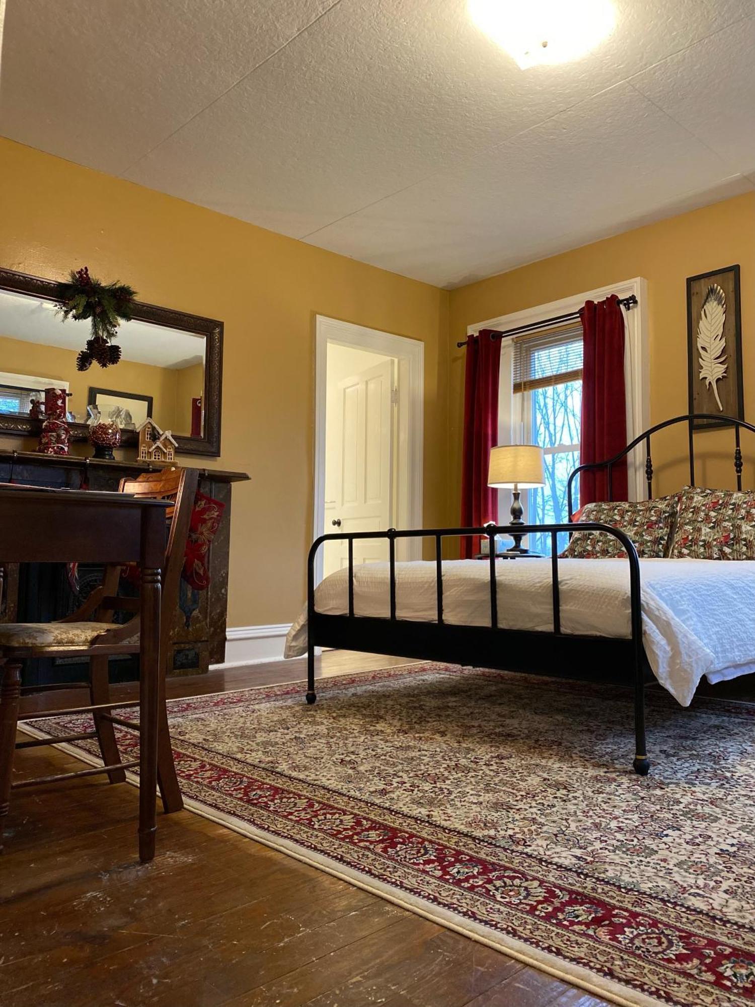 The Vine Bed & Breakfast, Llc Dundee Esterno foto