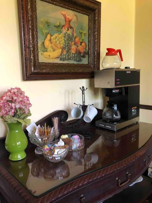 The Vine Bed & Breakfast, Llc Dundee Esterno foto